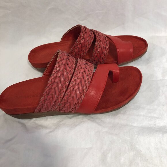 Baretraps Jonelle red slides sz 6 - Picture 5 of 6